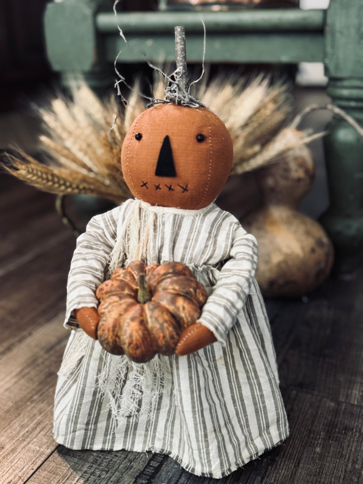 Pumpkin Girl - Primitive Pumpkin Doll- - Fall Decor- Halloween Decor