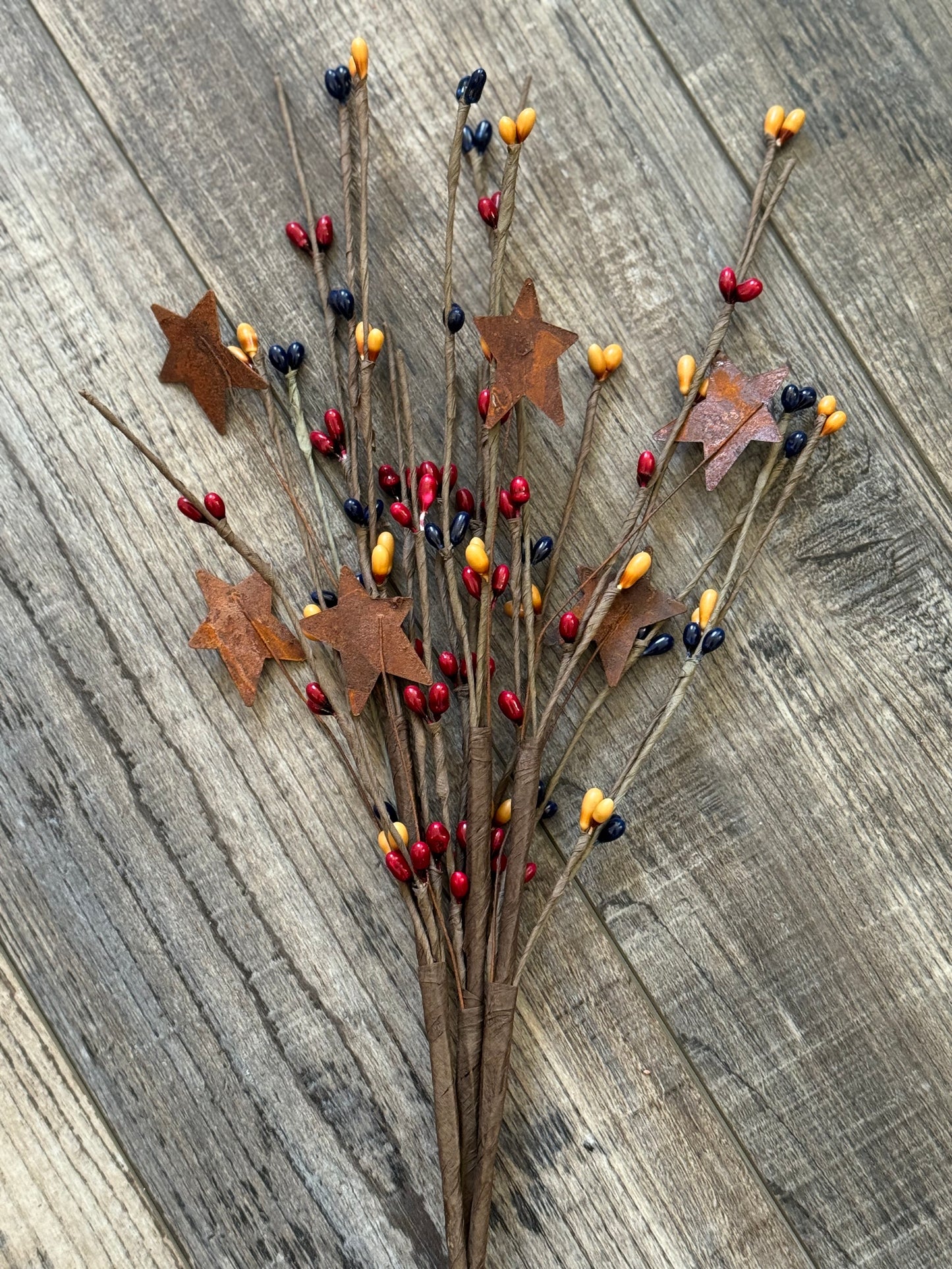 Americana Pip Berry Red with Rusty Stars white and blue pip berry - Patriotic Floral Picks