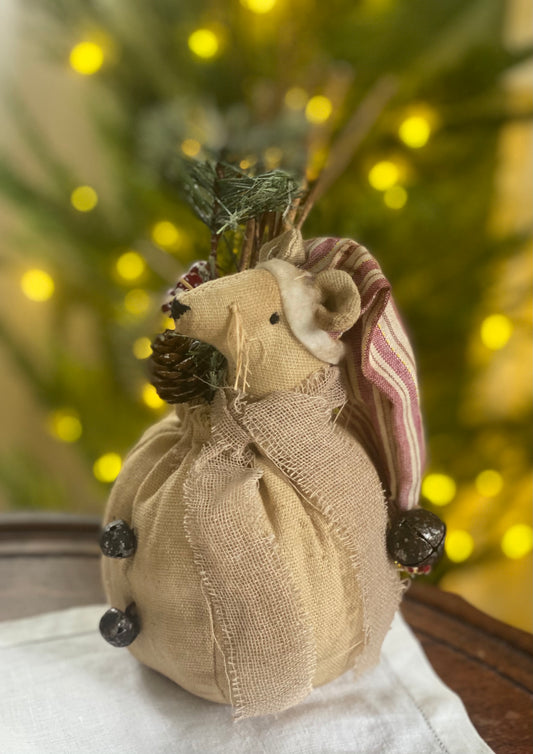Christmas Mouse- Winter Mouse- primitive mouse