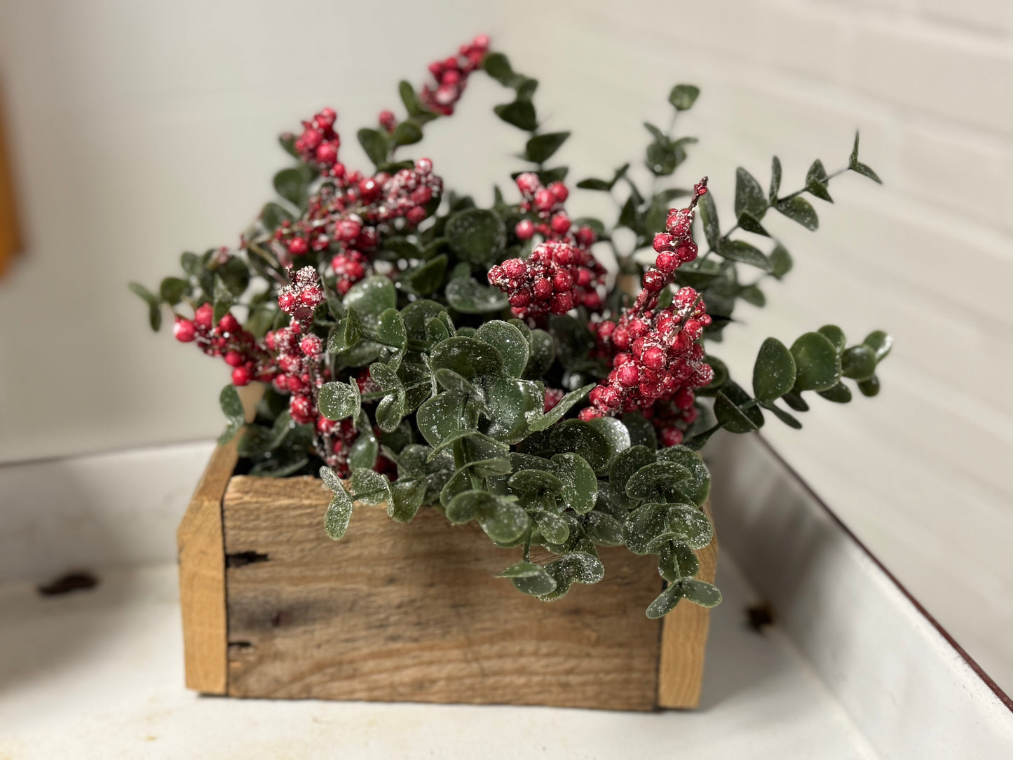 Christmas arrangement- Florals in reclaimed wood box