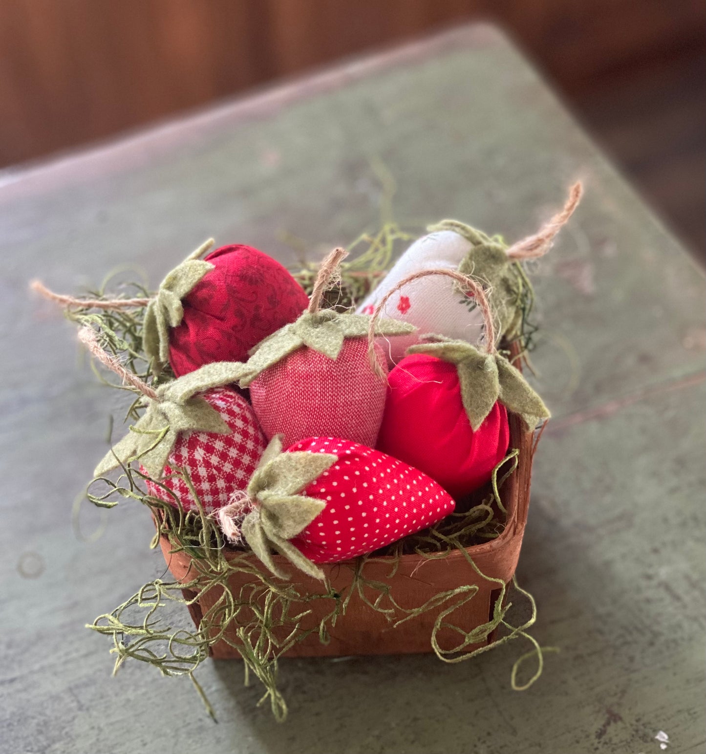 Handmade Strawberries SET of 6 with pint basket