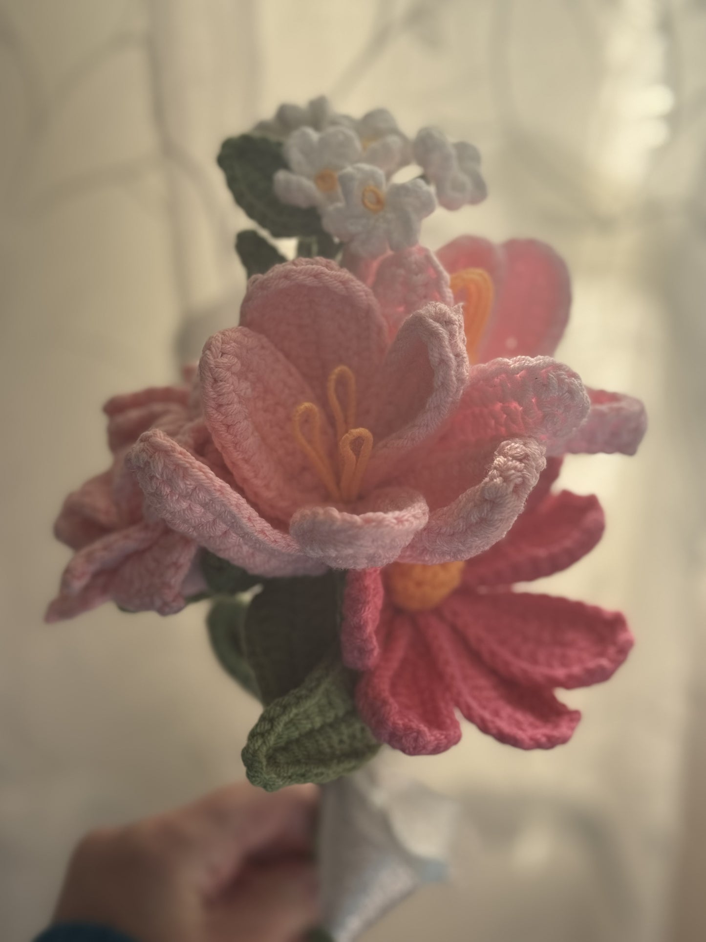 Crocheted Flowers -5 Stem crocheted flowers- Spring Decor - Valentine