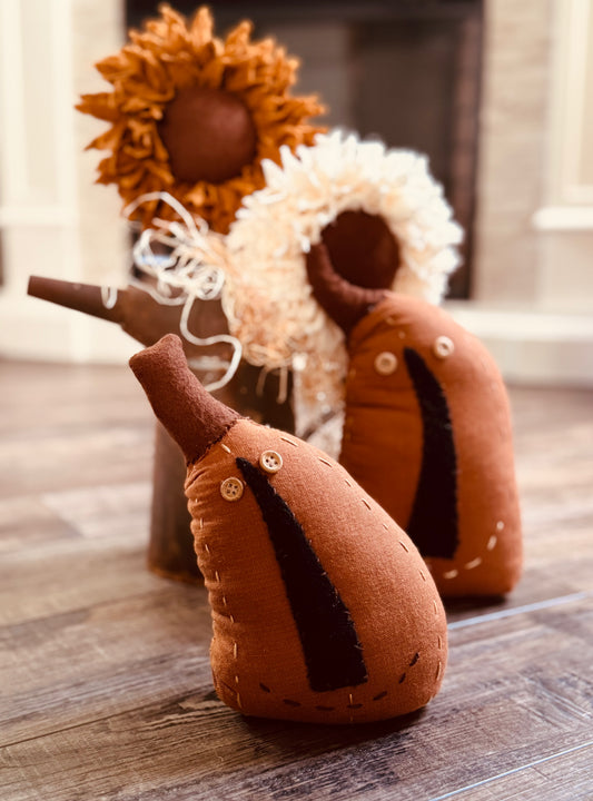 Primitive Pumpkin- Ira the pumpkin - Jack-o-lantern - Halloween decor