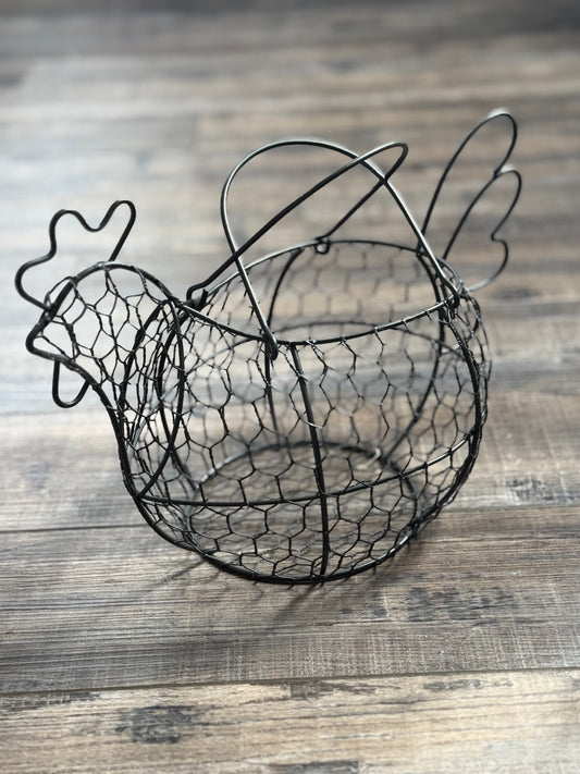 Egg basket - Chicken Wire Egg Basket - Wire Chicken Basket- Farmhouse Egg Basket - Farmhouse Chicken