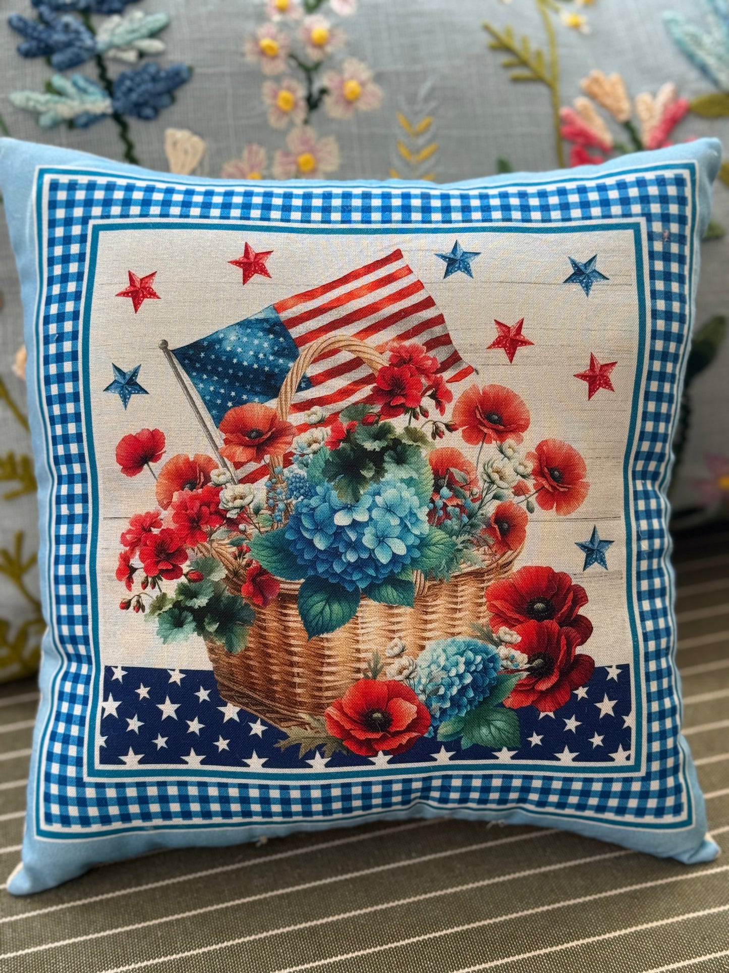 Patriotic Americana pillow - USA red white and blue accent pillow￼
