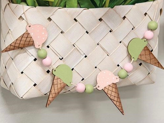 Ice Cream garland - Wood Ice-Cream Garland- Summer decor - Ice Cream shop decor - Party decor