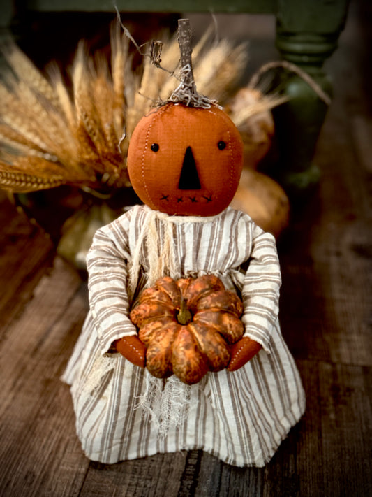 Pumpkin Girl - Primitive Pumpkin Doll- - Fall Decor- Halloween Decor