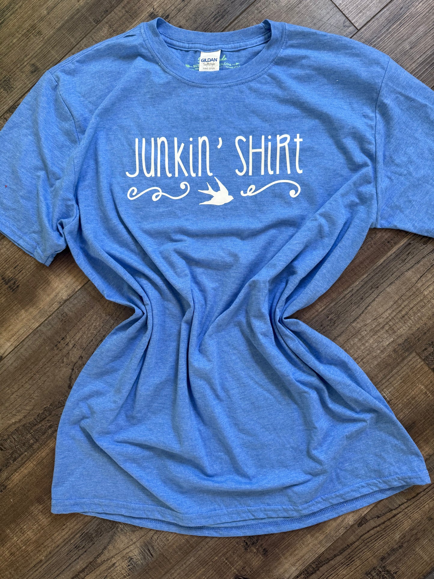 Junkin’ Shirt - Ladies Size Large Shirt - T-Shirt ladies Size L- Junkin T Shirt